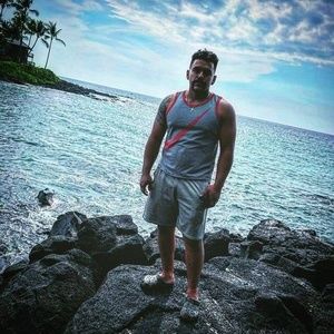 Meet your Posher, Gio